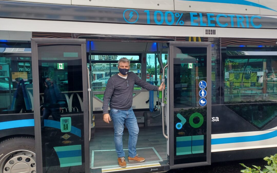 Titsa prueba guaguas eléctricas para Puerto de la Cruz