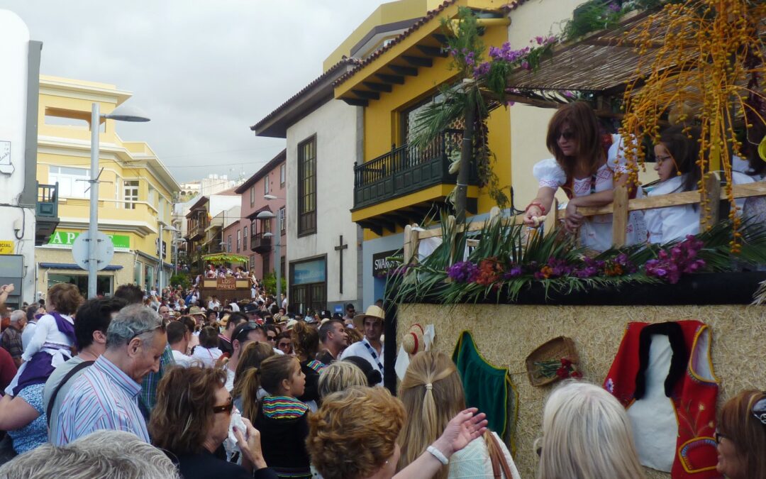 Paseo Romero y Festival Folclórico en el día de Canarias portuense