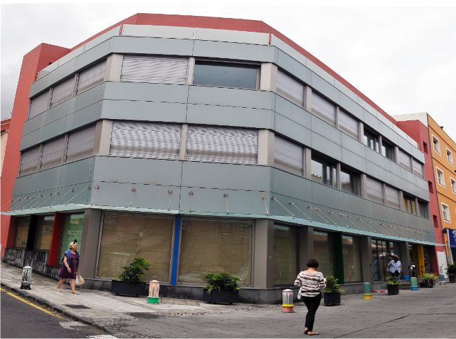 La biblioteca pública Tomás de Iriarte realiza obras de actualización y mejora