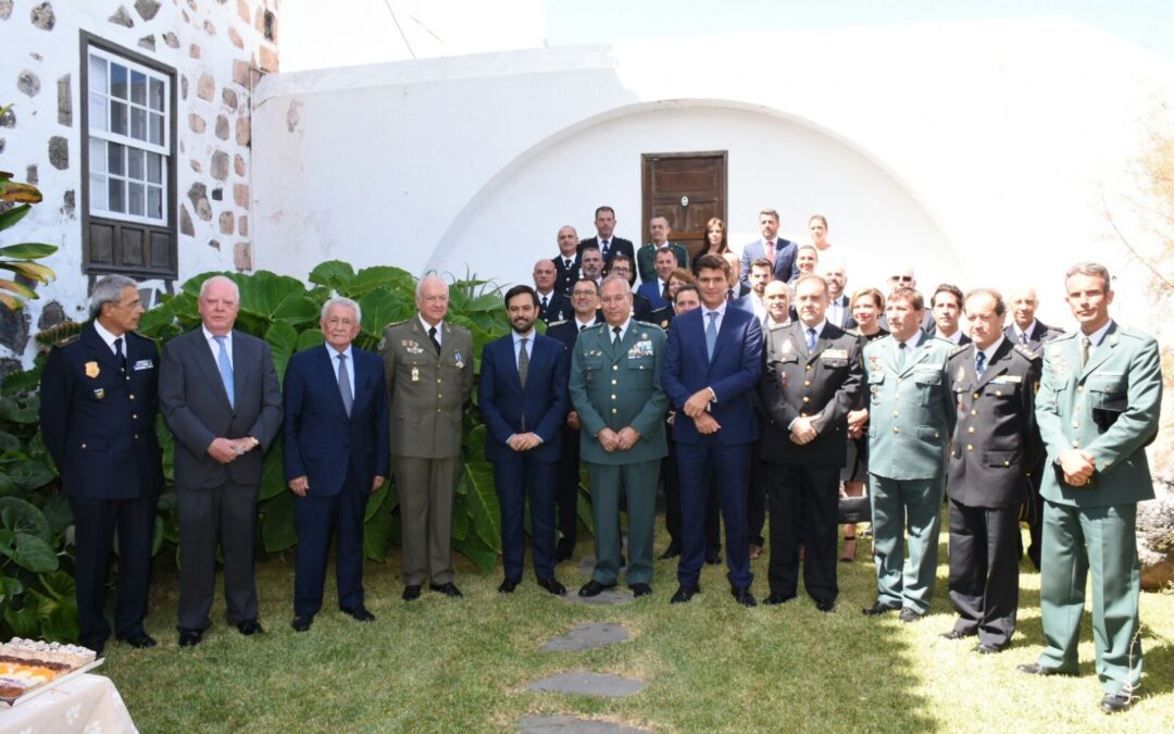 La Policía Local celebra el día de su patrón y condecora con medallas y placas al mérito