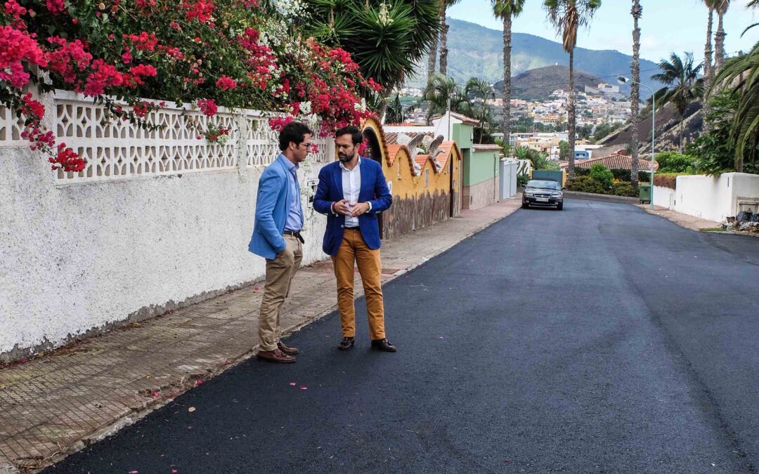 Se asfaltan las calles Sorolla, Murillo y Rivera de la Urbanización San Nicolás