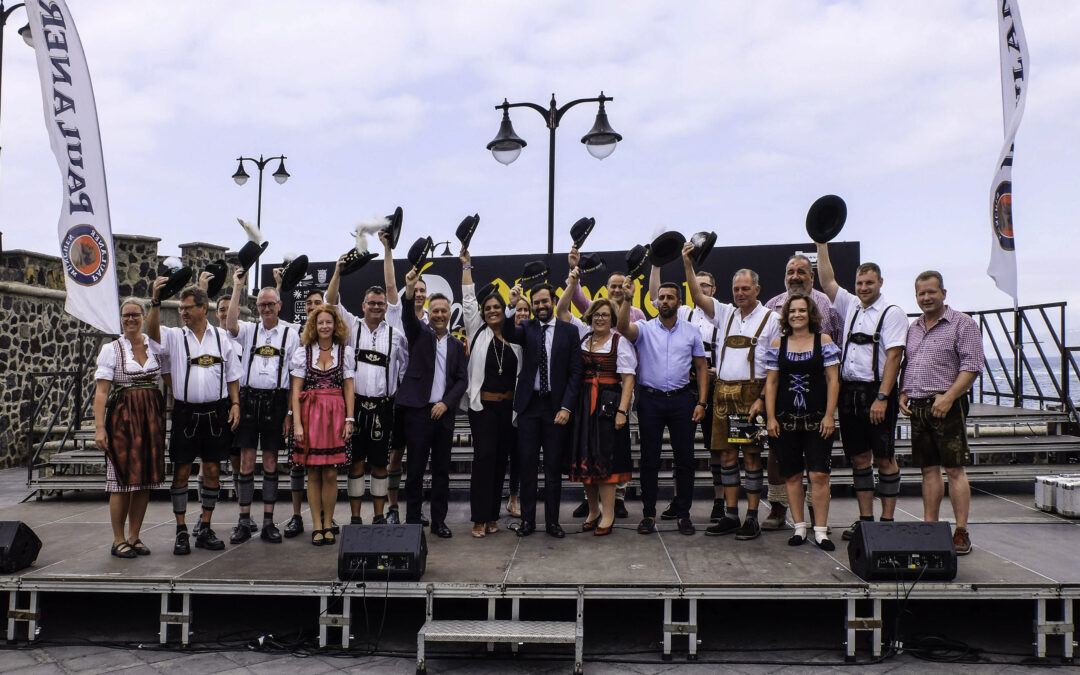 El Ayuntamiento recibe a las orquestas alemanas que participan en la Semana Bávara