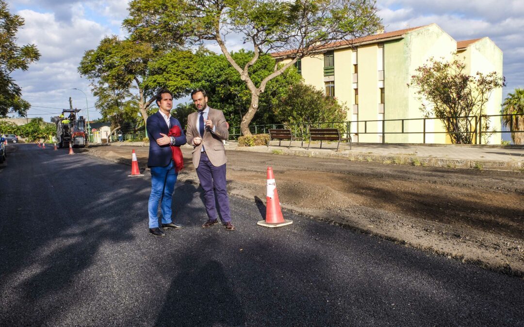El Ayuntamiento ejecuta el asfaltado de las principales vías del municipio