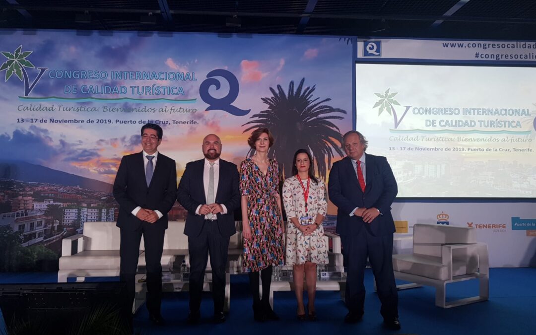 La Secretaria de Estado de Turismo, Isabel Oliver y el presidente del ICTE, Miguel Mirones, apuestan por la introducción de los objetivos de desarrollo sostenible y un turismo socialmente responsable en la inauguración del V Congreso Internacional de Calidad Turística