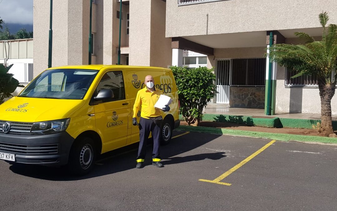 Correos inicia la entrega de tablets y material escolar en Puerto de la Cruz