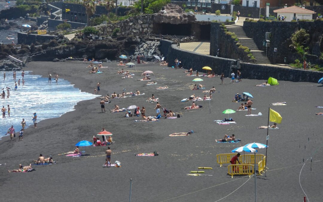 Puerto de la Cruz valora positivamente la apertura de zonas de baño al público