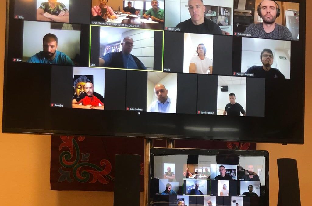 Puerto de la Cruz colabora con empresarios del deporte de la ciudad turística
