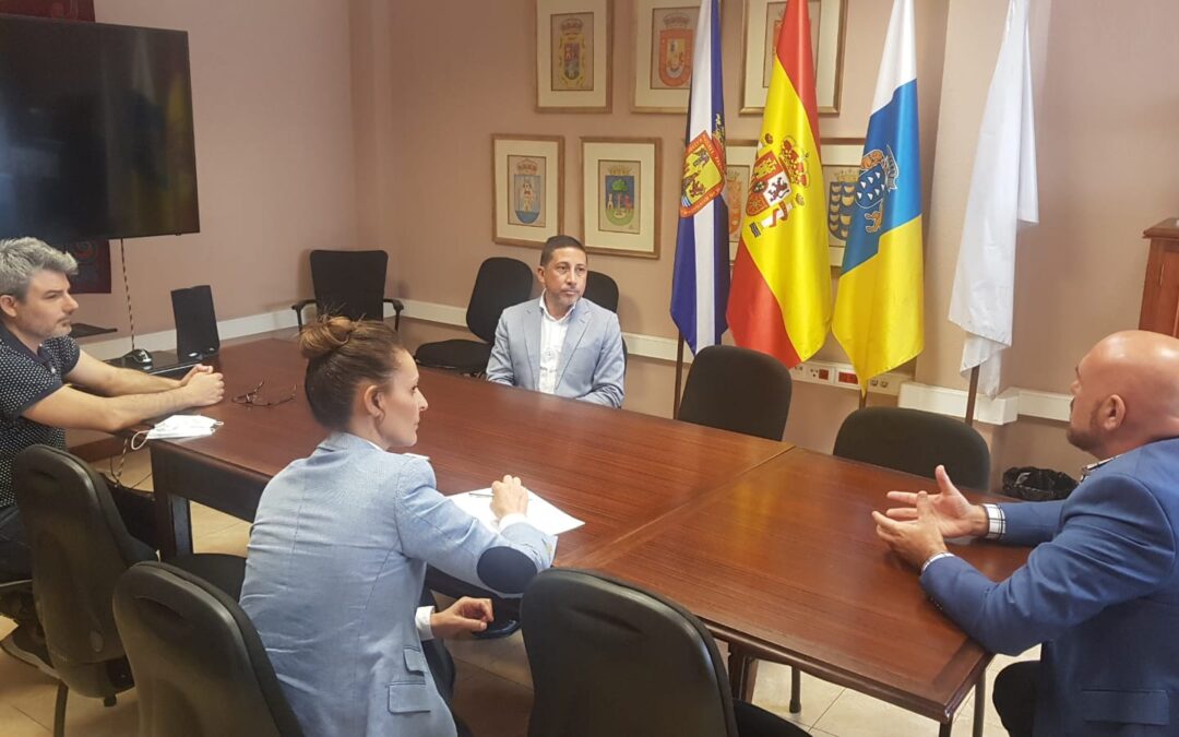 Puerto de la Cruz se reúne con el director del Hotel San Telmo