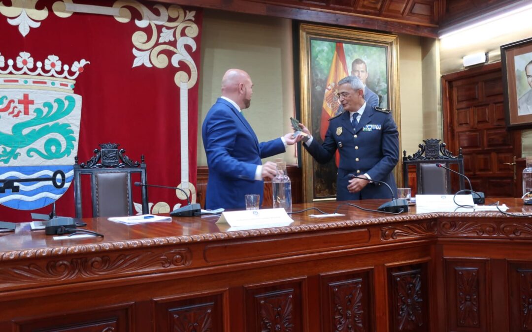 Puerto de la Cruz despide al jefe de Policía Local D. Francisco Gómez, tras 38 años de servicio a la ciudad