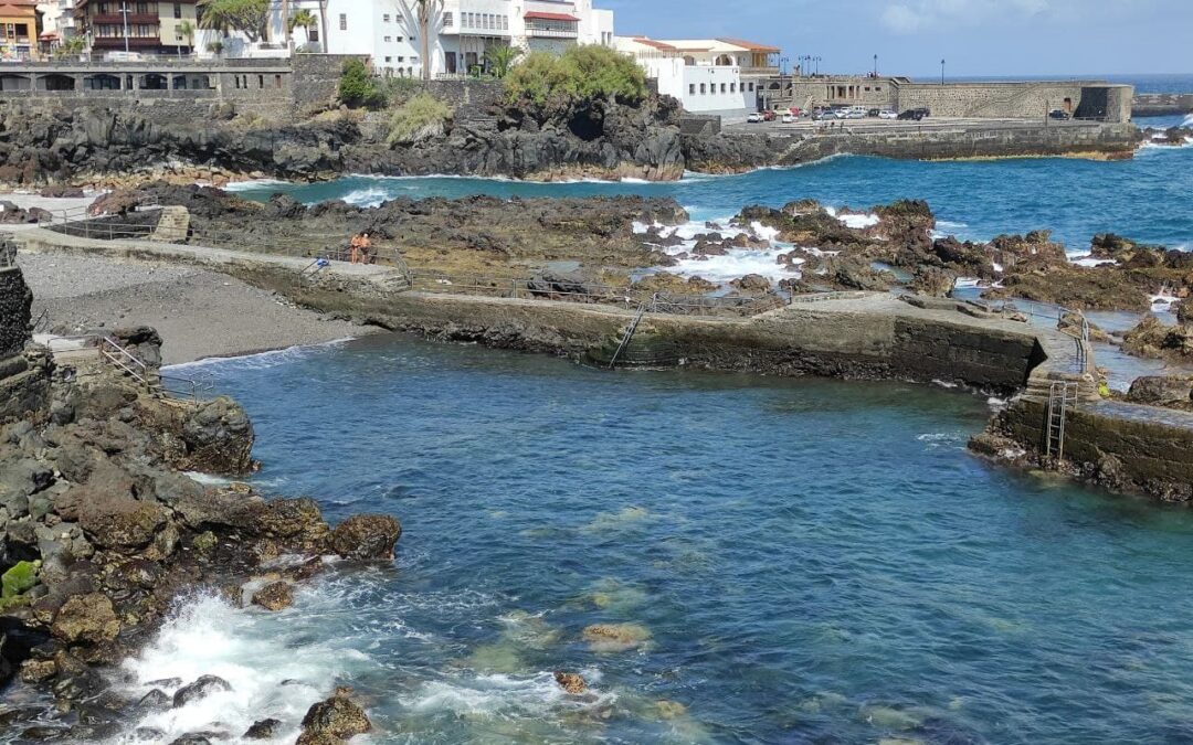 Puerto de la Cruz renueva sus dos banderas azules