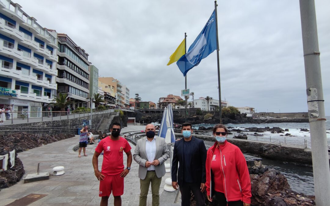 Las banderas azules de 2021 ya ondean en Puerto de la Cruz