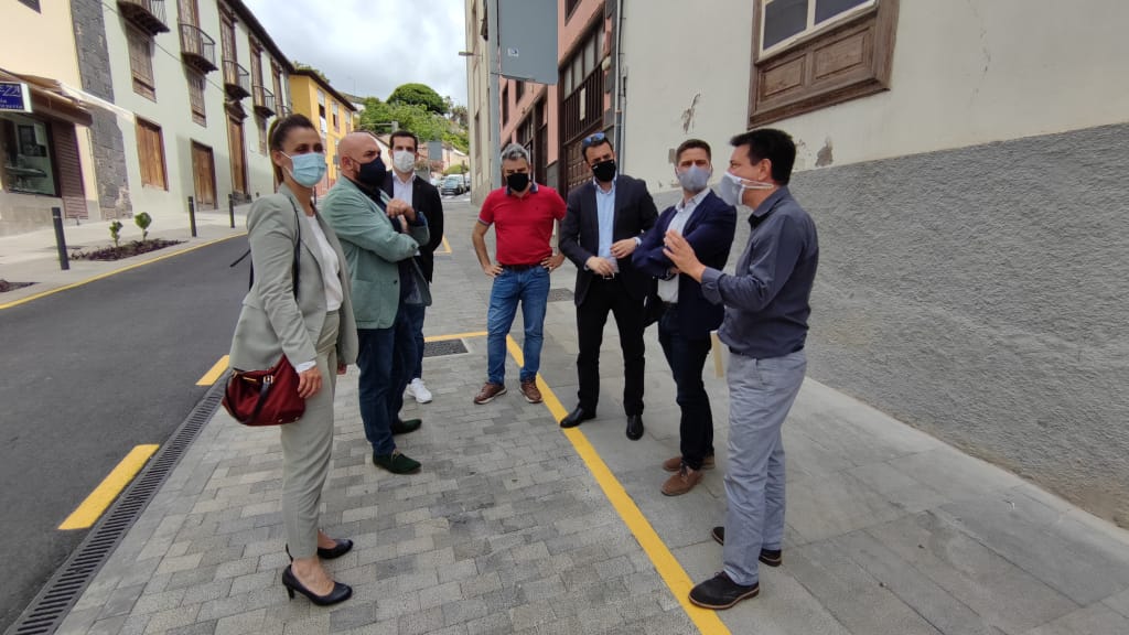 La calle Blanco de Puerto de La Cruz ya luce nueva imagen tras las obras de mejora