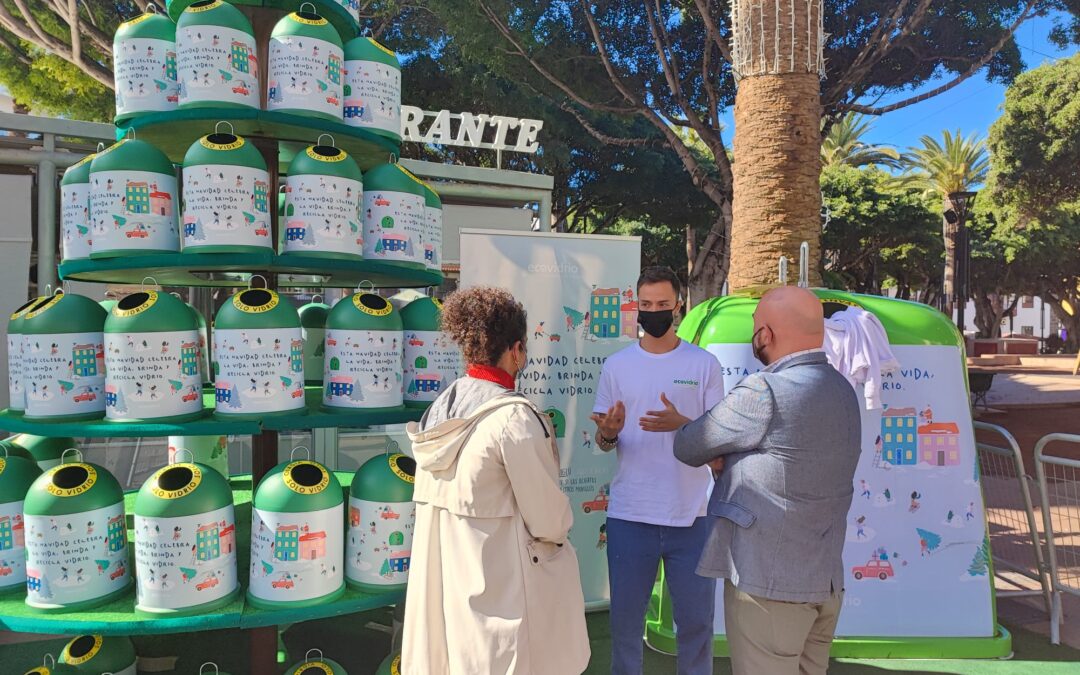 La Plaza del Charco, lugar elegido en Canarias para el tercer árbol de Miniglús con Ecoembes