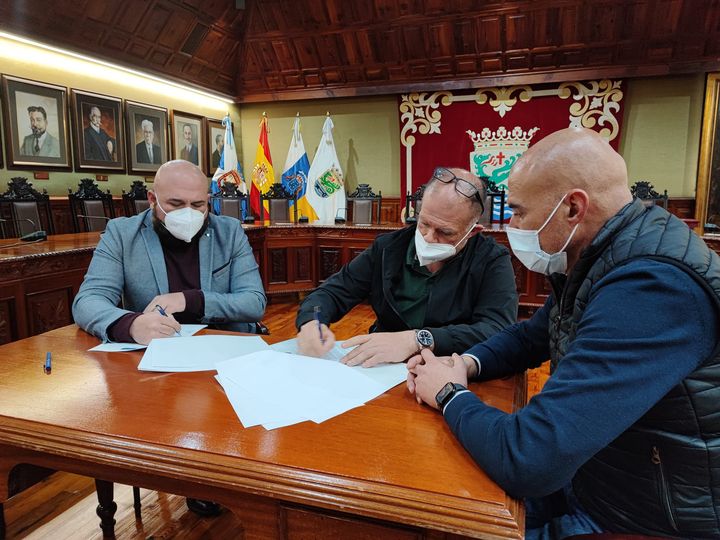 Puerto de la Cruz firma las subvenciones con las entidades del tercer sector portuense