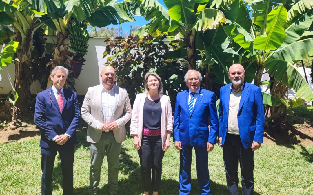 Puerto de la Cruz acoge un networking donde el Gobierno canario promueve el producto local en los establecimientos turísticos