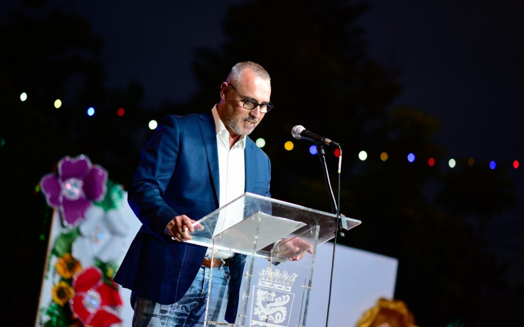 El periodista Pedro Rodríguez pregona las fiestas del barrio de San Antonio