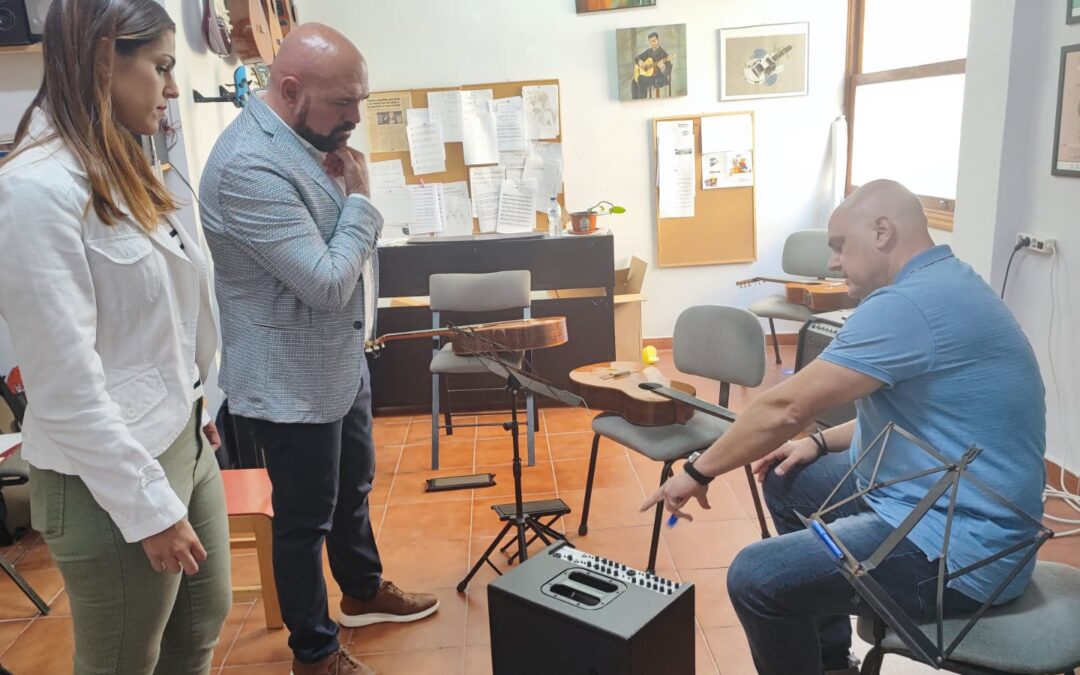 Continúa la inversión para renovar los instrumentos musicales de la Escuela de Música
