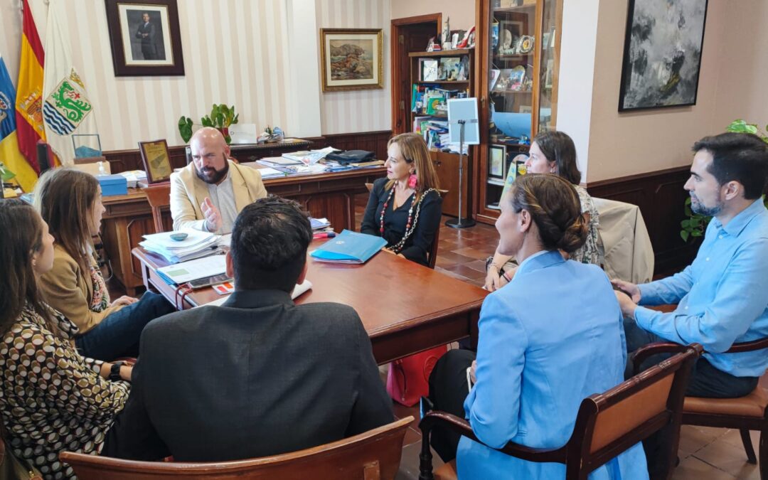 Encuentro de trabajo con la vicepresidenta del Cabildo Berta Pérez