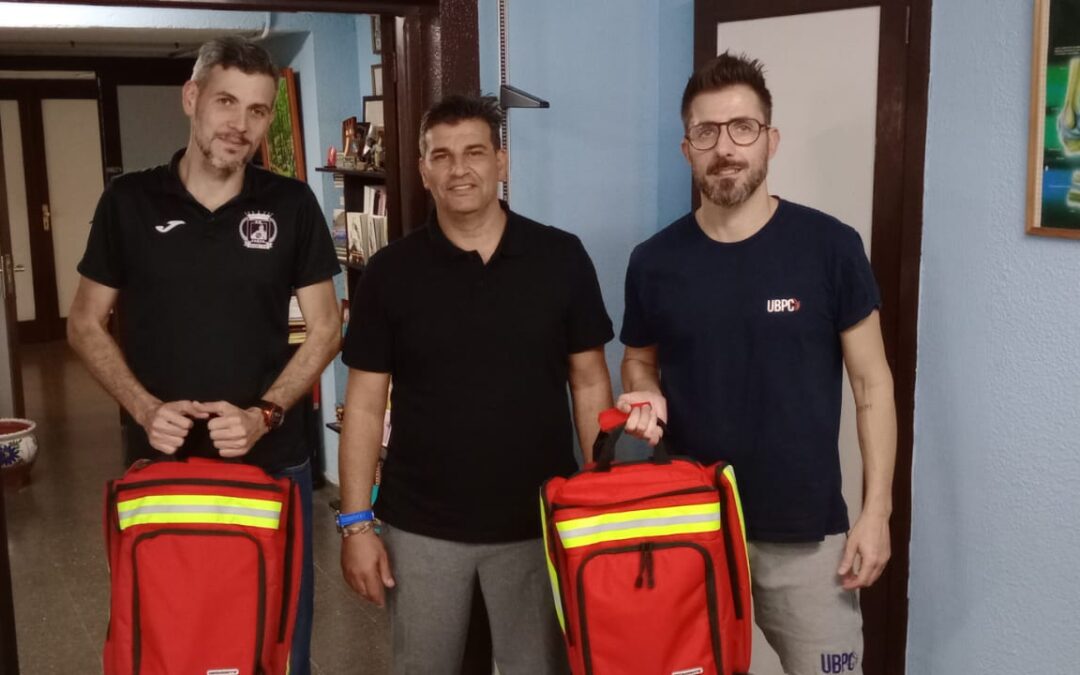Las instalaciones deportivas municipales reciben los nuevos botiquines de Primeros Auxilios