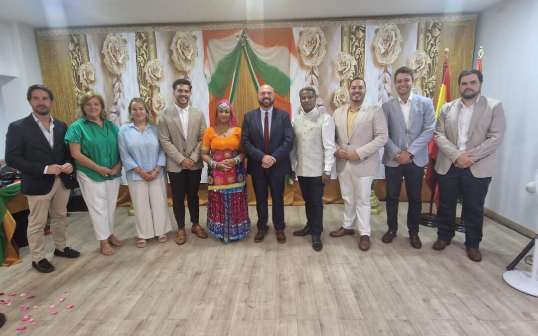 Puerto de la Cruz celebra con la comunidad hindú el día de su Independencia