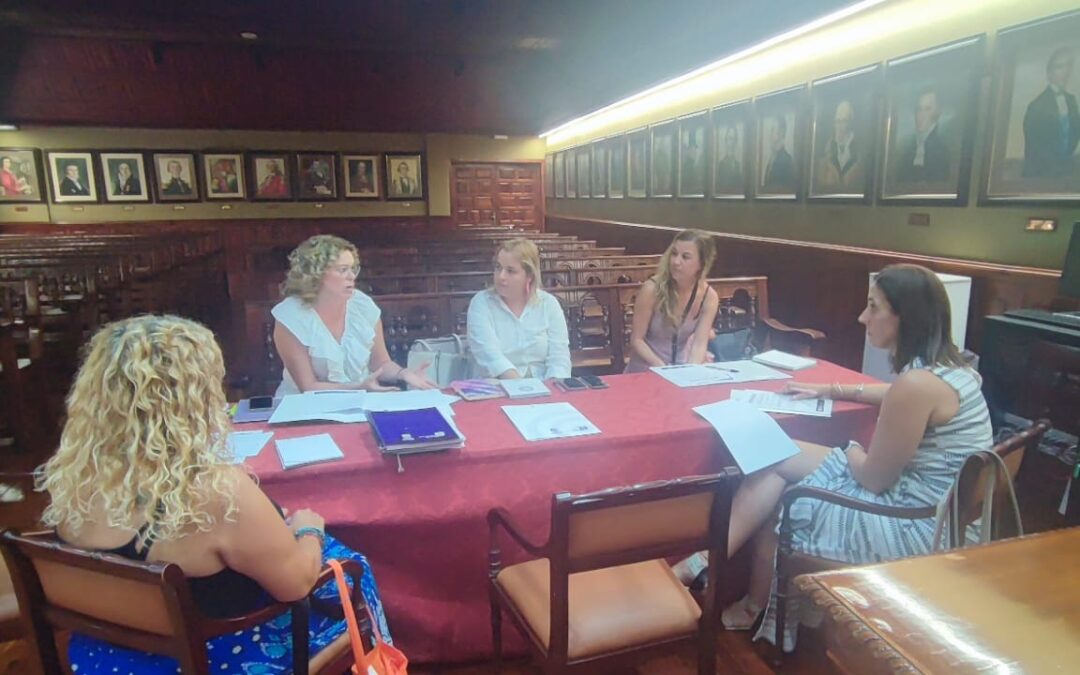 Reunión de coordinación con los Institutos de Secundaria para el desarrollo del proyecto ‘Sexplotación’