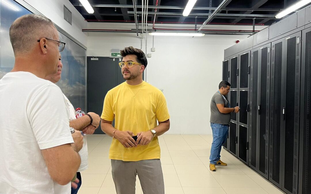 El área de Nuevas Tecnologías visita el D-Alix, el hub internacional de telecomunicaciones de Tenerife