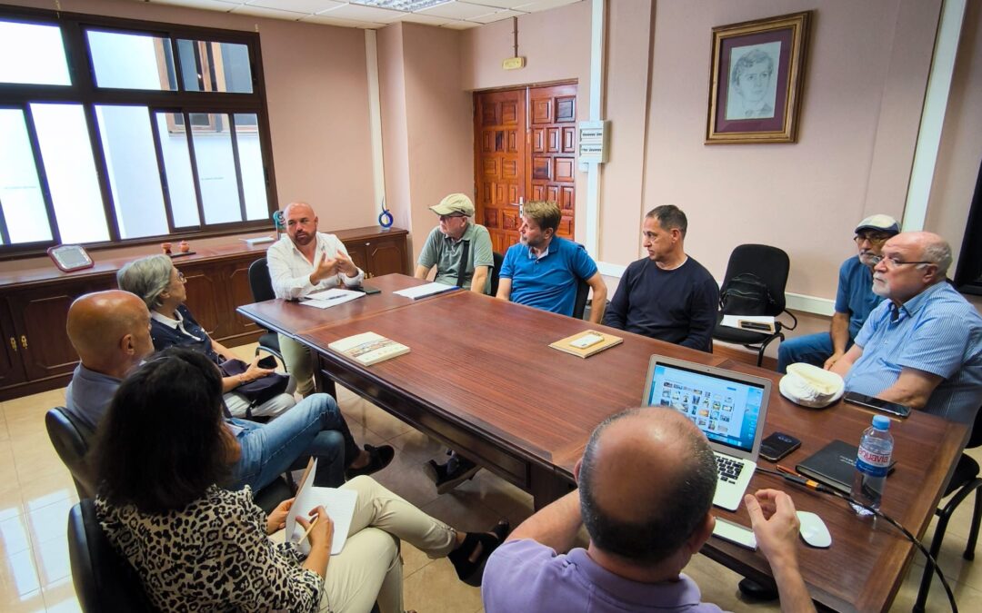 Puerto de la Cruz emprende la protección y recuperación de su patrimonio gráfico