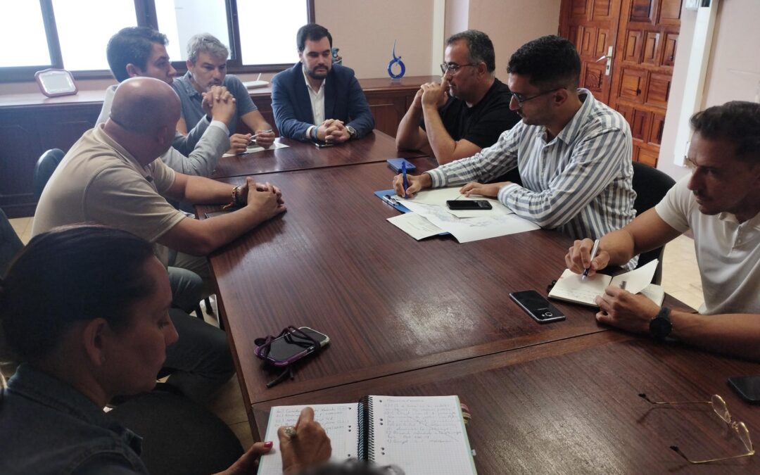 El Gobierno local impulsa actuaciones integrales para mejorar el saneamiento de Punta Brava