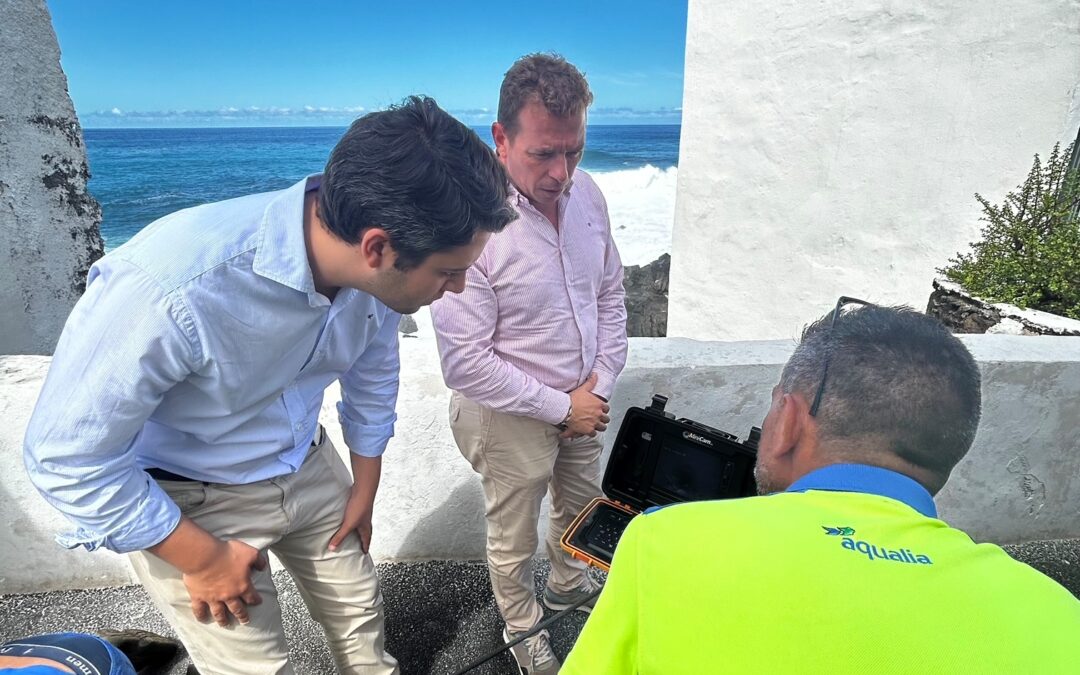 El Ayuntamiento impulsa las primeras actuaciones de mejora de la red de saneamiento de Punta Brava