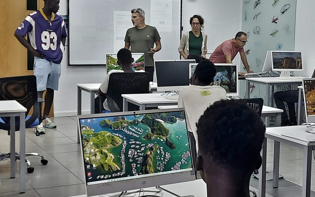 El Ayuntamiento promueve talleres de orientación laboral para la población migrante que vive en Puerto de la Cruz