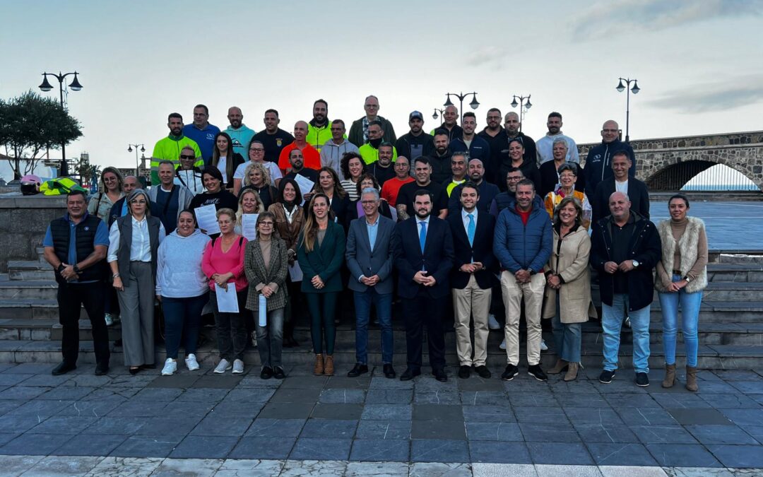 Puerto de la Cruz celebra la estabilización de 56 trabajadores como personal fijo del Ayuntamiento