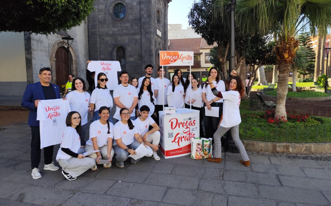 108 estudiantes de la ULL realizan encuestas a pie de calle en la ciudad para el diagnóstico del V Plan de Drogodependencias del municipio