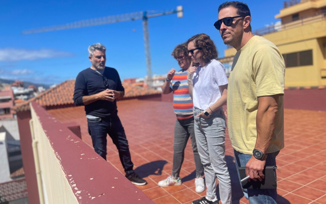 El Ayuntamiento instalará paneles fotovoltaicos en el CEIP Tomás de Iriarte para reducir a más de la mitad su consumo energético