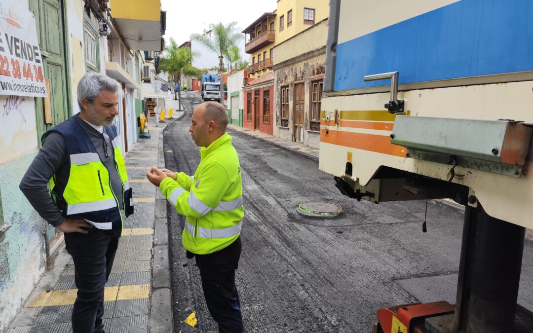 Iniciado el asfaltado de la calle Teobaldo Power-El Peñón