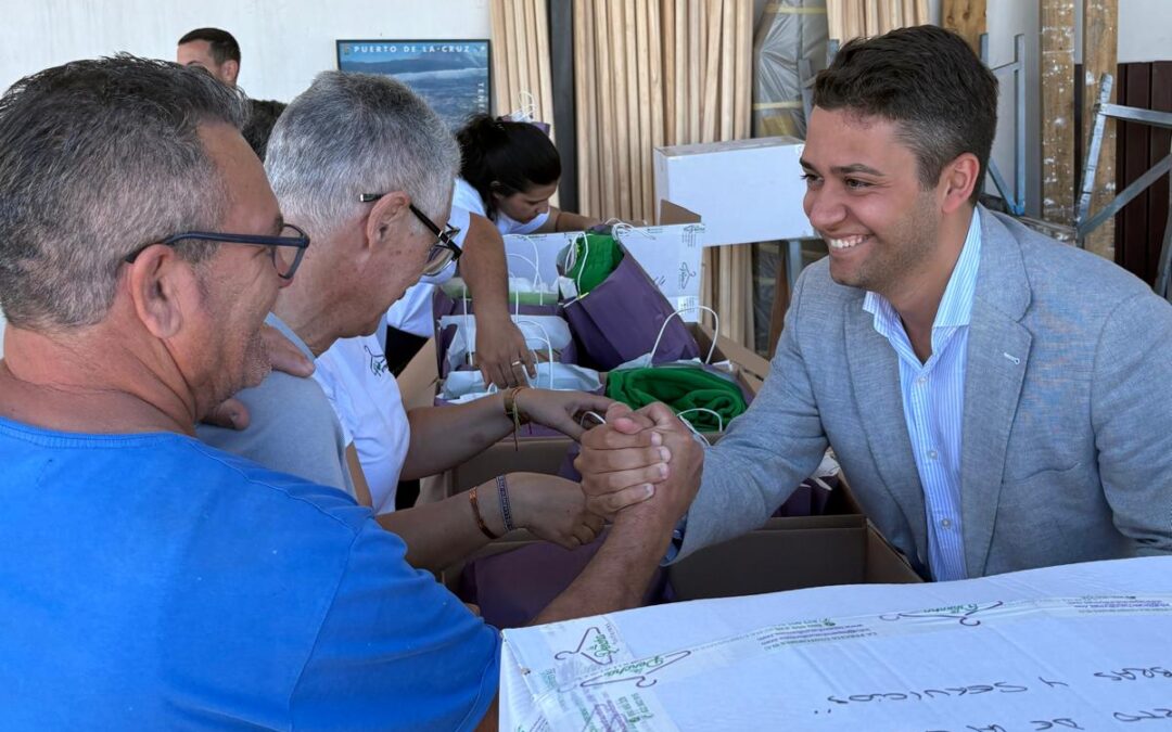 El Ayuntamiento de Puerto de la Cruz renueva la uniformidad de su personal