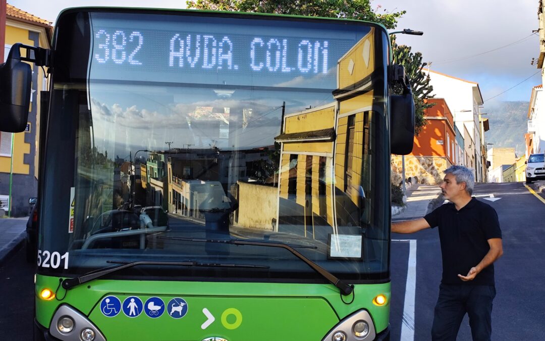 El Ayuntamiento reactiva la línea 382 tras finalizar las obras de saneamiento en la Calle Nueva