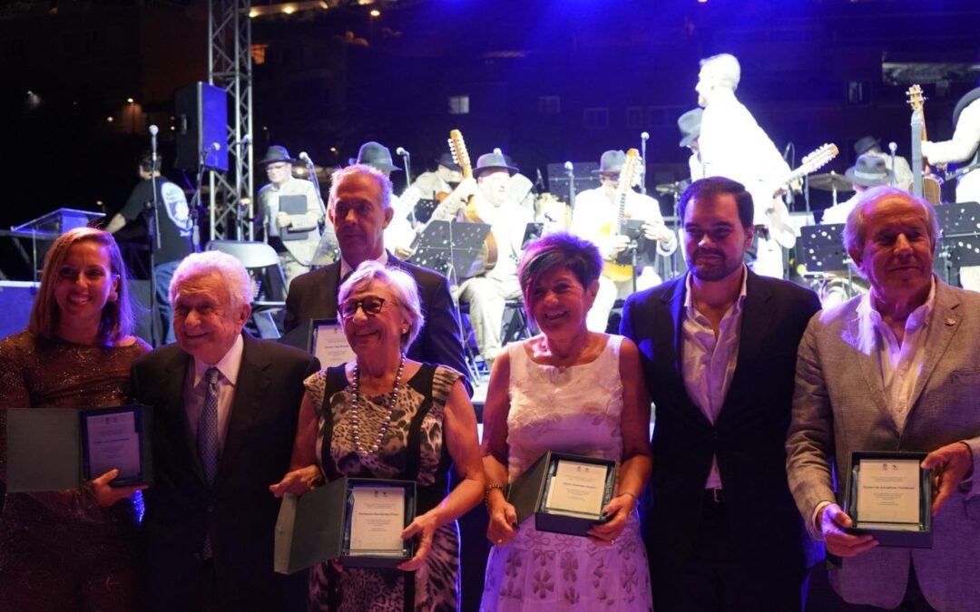 Puerto de la Cruz homenajea a cinco representantes esenciales en su historia turística con motivo del Día Mundial del Turismo