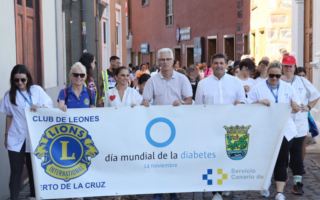 Cerca de 300 personas marchan para concienciar sobre la diabetes en Puerto de la Cruz
