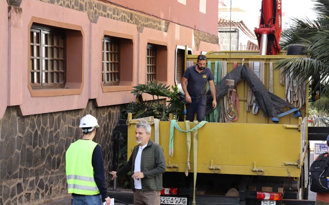 Iniciadas las obras de instalación de placas fotovoltaicas en el Tomás de Iriarte que evitarán los cortes de luz en el centro
