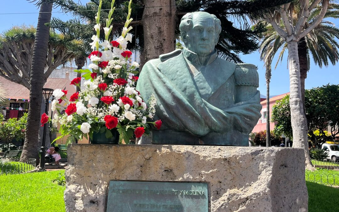Puerto de la Cruz honra la memoria de Agustín de Betancourt con una ofrenda floral ante el busto del ilustre ingeniero